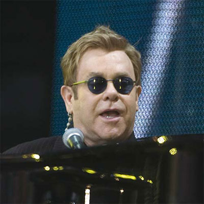  Elton John 