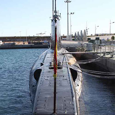  Submarine 