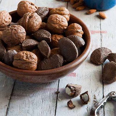  Walnuts 