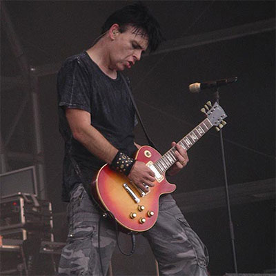  Gary Numan 