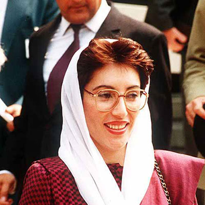  Benazir Bhutto 
