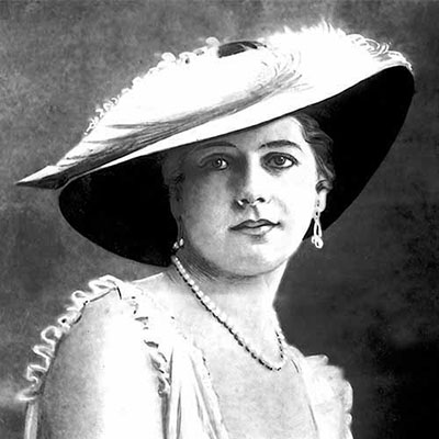  Mata Hari 
