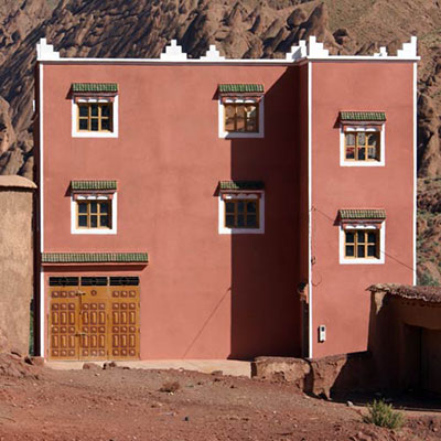  Earthen House 