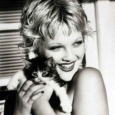  Drew Barrymore 