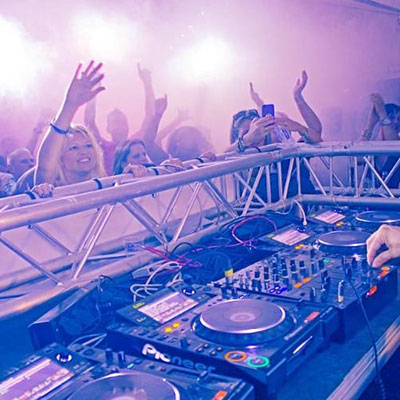 Dj Booth 