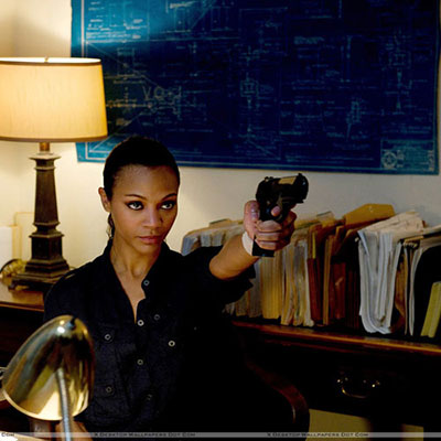  Zoe Saldana 