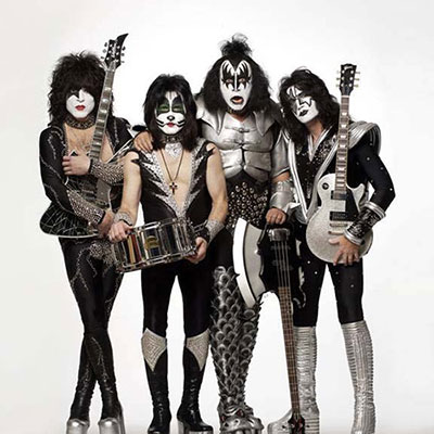  Kiss 