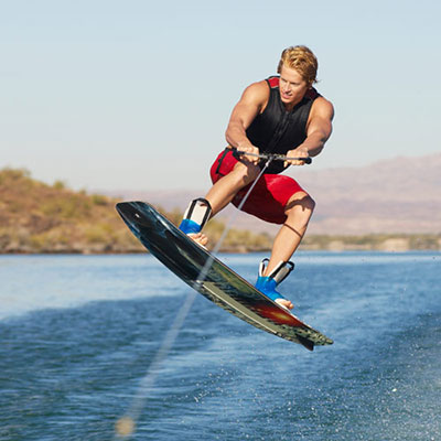  Wakeboarding 