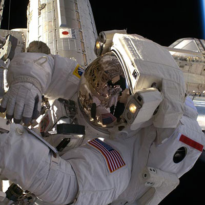 Space Suit 