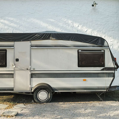  Trailer 