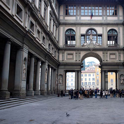  Uffizi Gallery 