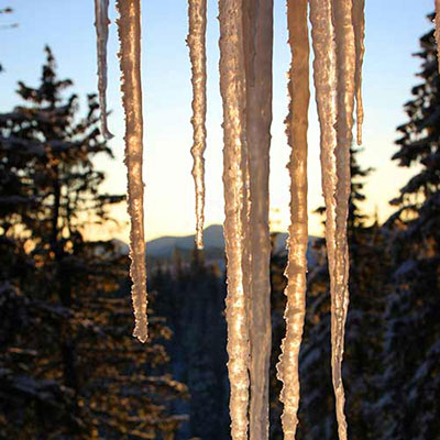  Icicles 