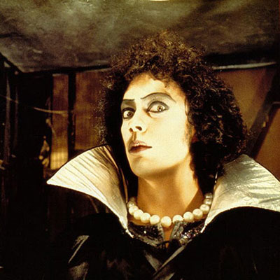  Tim Curry 