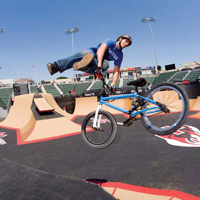  Tailwhip 