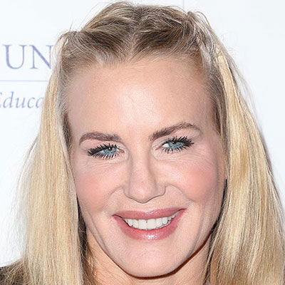  Daryl Hannah 