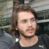  Emile Hirsch 