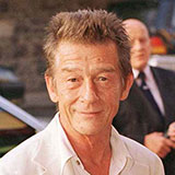  John Hurt 