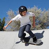  Skateboarding 