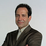  Tony Shalhoub 