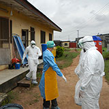  Ebola 