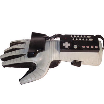  Power Glove 
