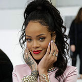  Rihanna 