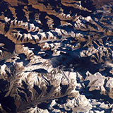  Mount Everest 