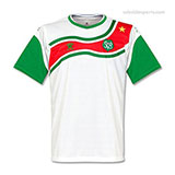  Suriname 