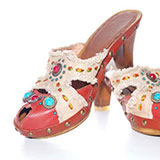  Clogs 