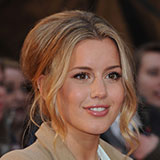  Caggie Dunlop 