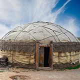  Yurt 