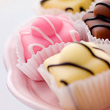  Fondant Fancies 