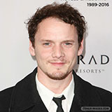  Anton Yelchin 