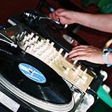  Turntables 
