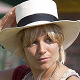  Sienna Miller 