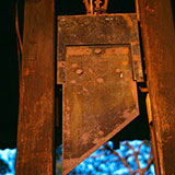  Guillotine 
