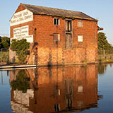 Warehouse 