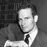  Charlton Heston 
