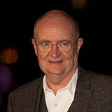  Jim Broadbent 