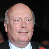  Julian Fellowes 