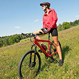  Mountain Biking 