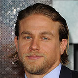  Charlie Hunnam 